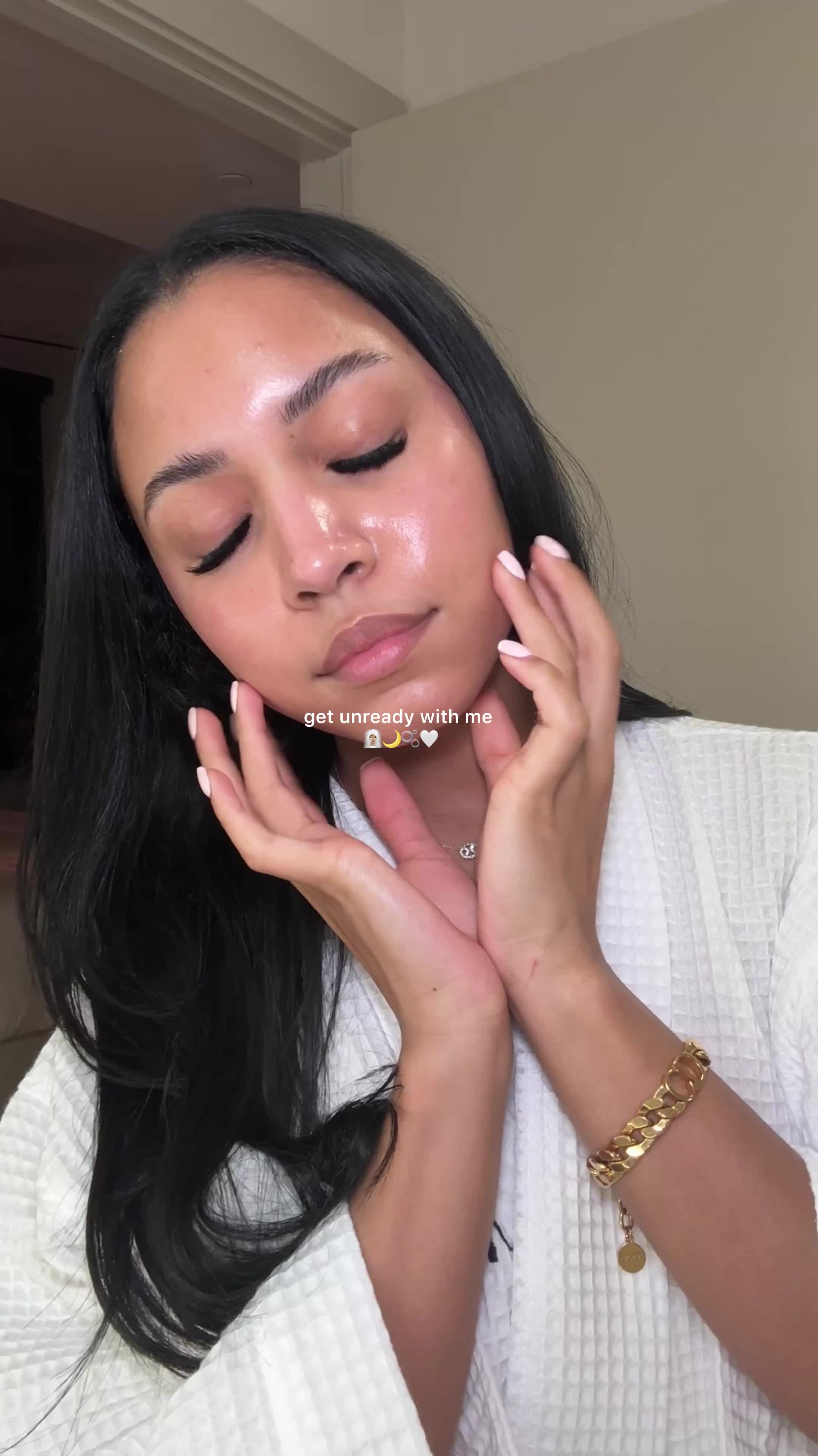 TikTok post by @444bnkroll for Saturday Skin. Caption reads: get unready with me - hydrating skincare routine....