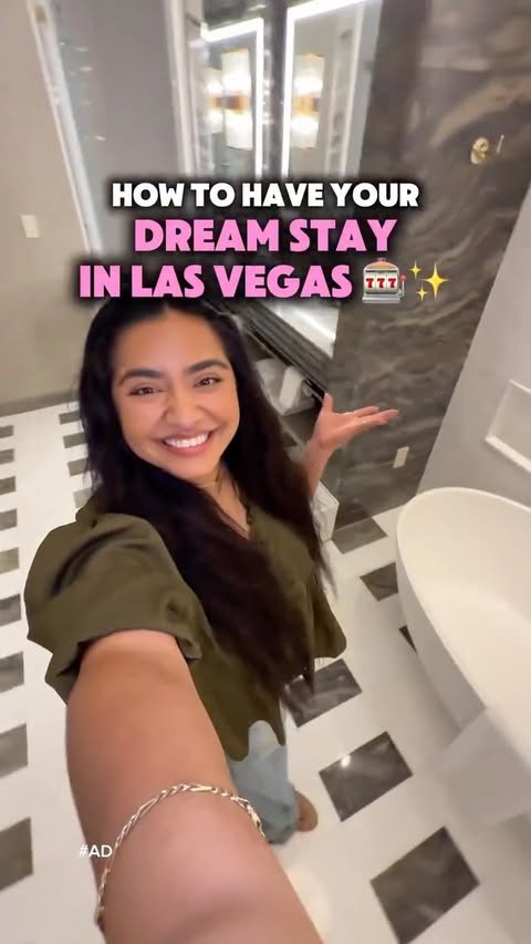 Instagram post by @lasvegaschicas for Hyatt. Caption reads: [...] Venetian Resort is part of the World of....