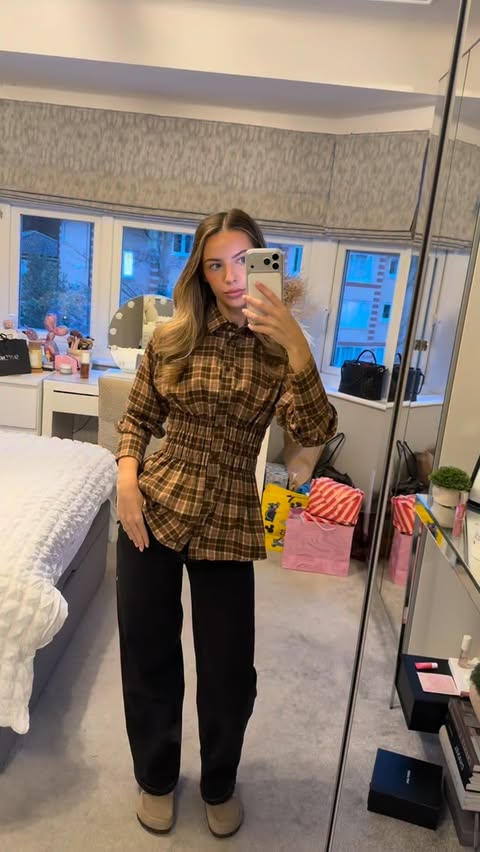 Instagram post by @alexhird96 for Fit Foods. Caption reads: [...] vlog as a girly getting fit for life....