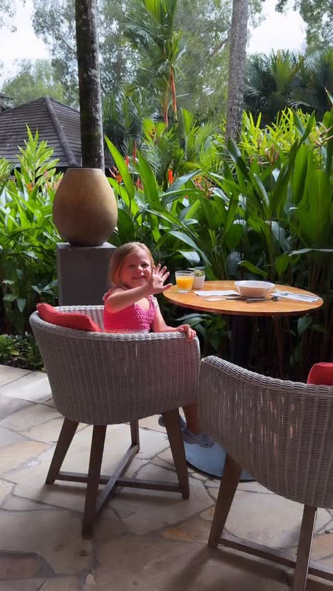 Instagram post by @ellidy_ for Jetstar NZ. Caption reads: It’s the proposal at the end for me 🤣 

Thanks....