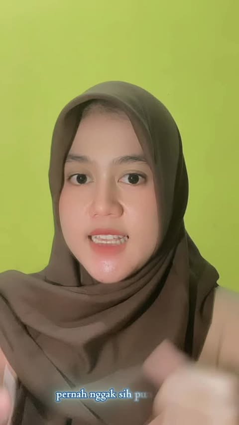 Instagram post by @xcyin.tan04_ for GoPay Indonesia. Caption reads: [...] dan selalu siap dipakai kapan aja!....