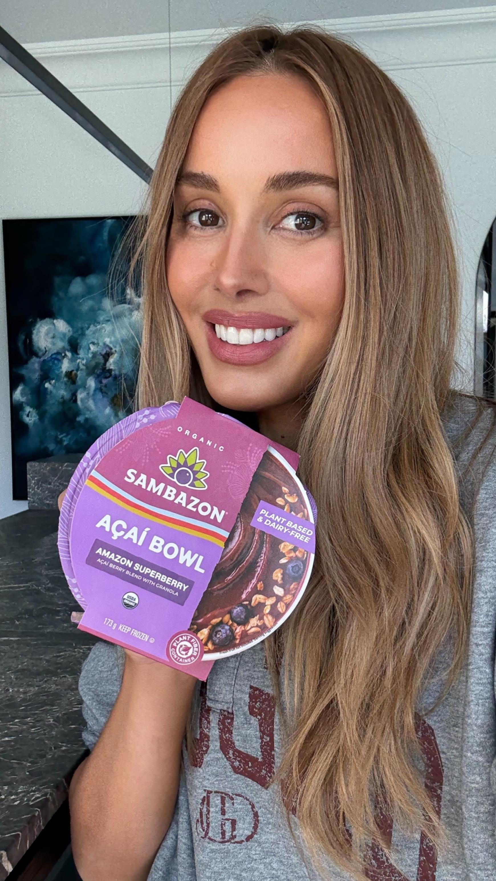 Instagram post by @becjudd for Woolworths. Caption reads: My go to Ready to Eat @sambazon_ausnz Açaí bowls....