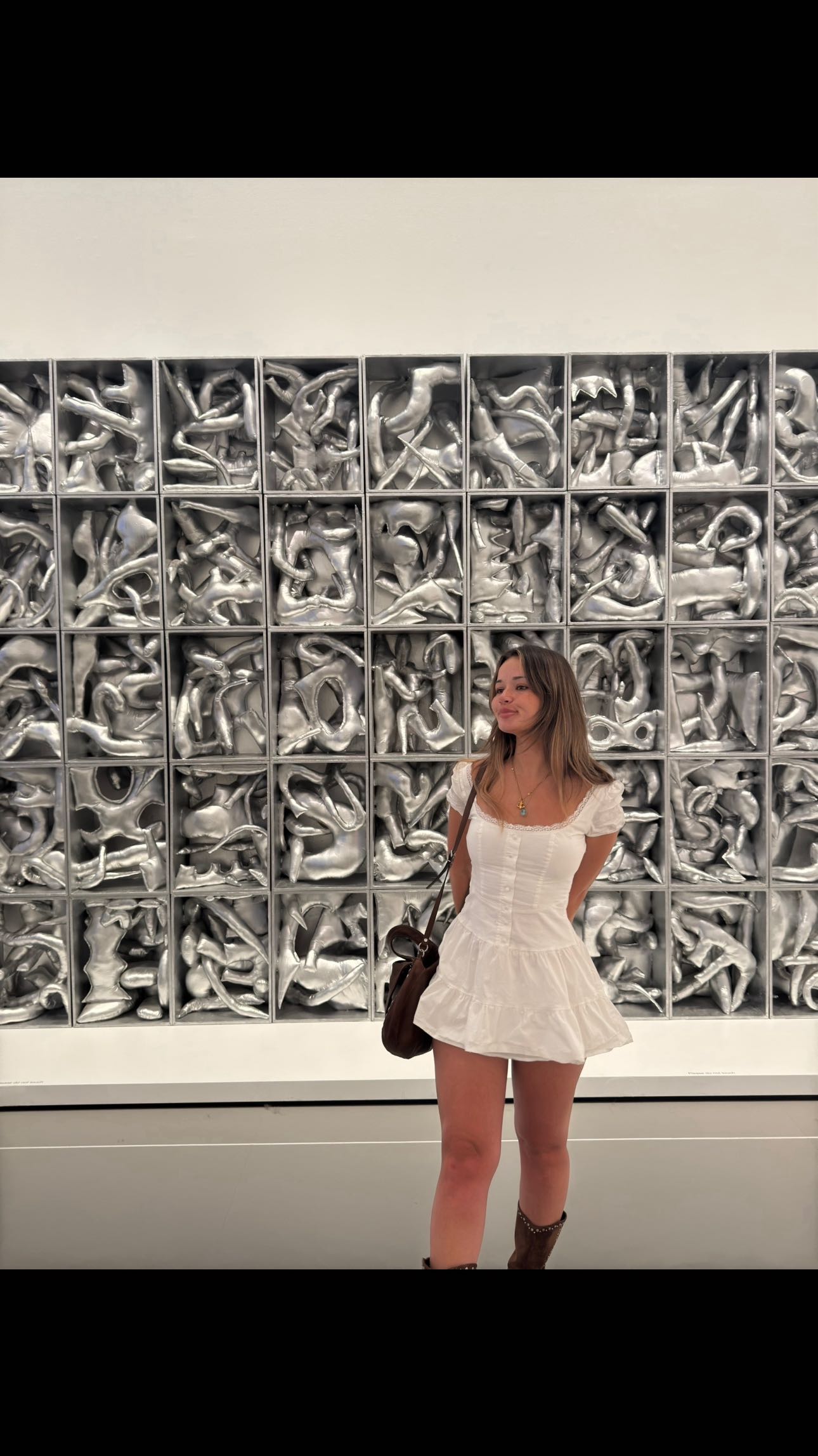 Instagram post by @isabelle.clarke for Bondisands. Caption reads: dreamiest morning by the water with @bondisands....