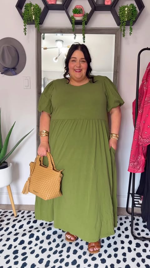 Instagram post by @curvy_chronicles for Ulla Popken. Caption reads: [...] balloon sleeve plus size maxi from....