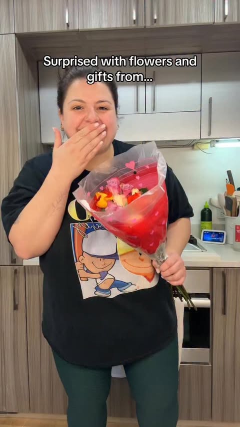 Instagram post by @andrea_tamasi for Instacart. Caption reads: Thank you @instacart 🥹 you’re the best valentine....