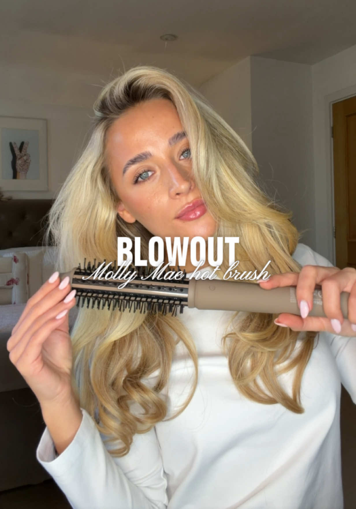 TikTok post by @hollielouisezive for BeautyWorks. Caption reads: [...] Use code HOLLIEBW for an extra 5% off....