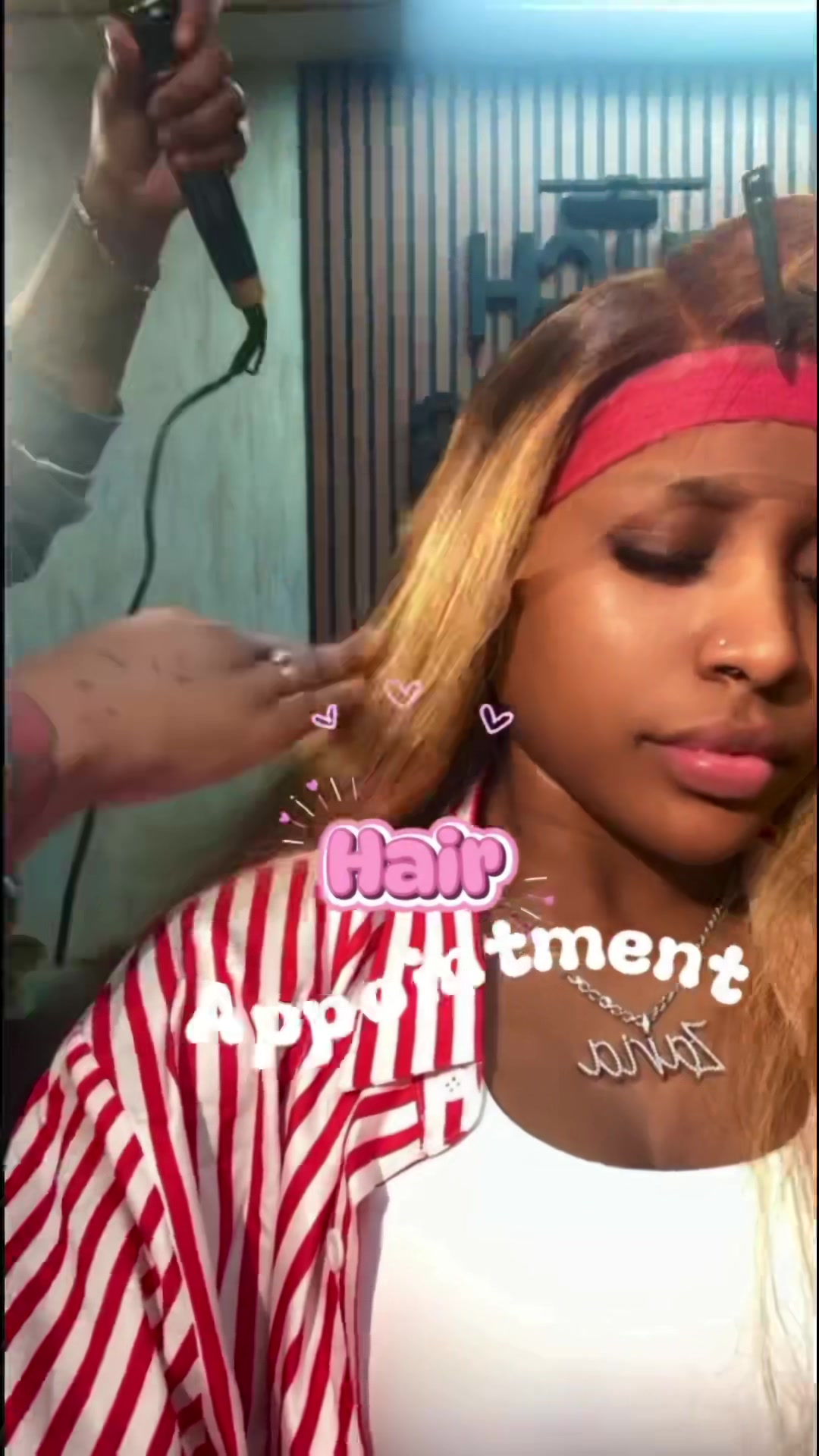 TikTok post by @youuluvza for Pizazz Hair. Caption reads: 26inch highlighted wig from @Pizazz Hair Shop Go....