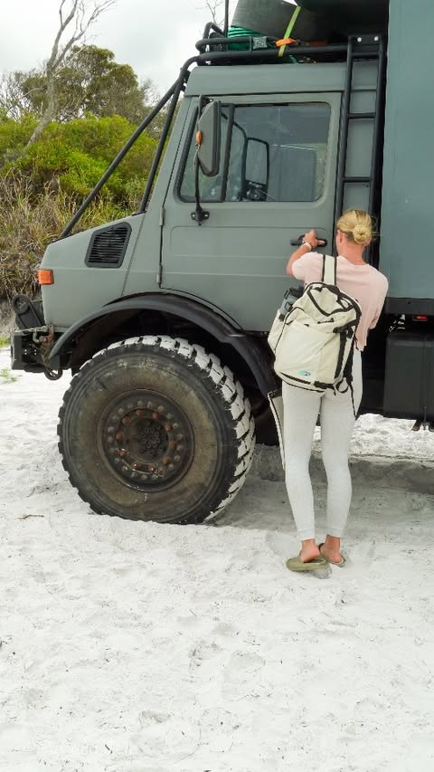 Instagram post by @patandjele for Bagsmart. Caption reads: [...] super practical without feeling bulky.....