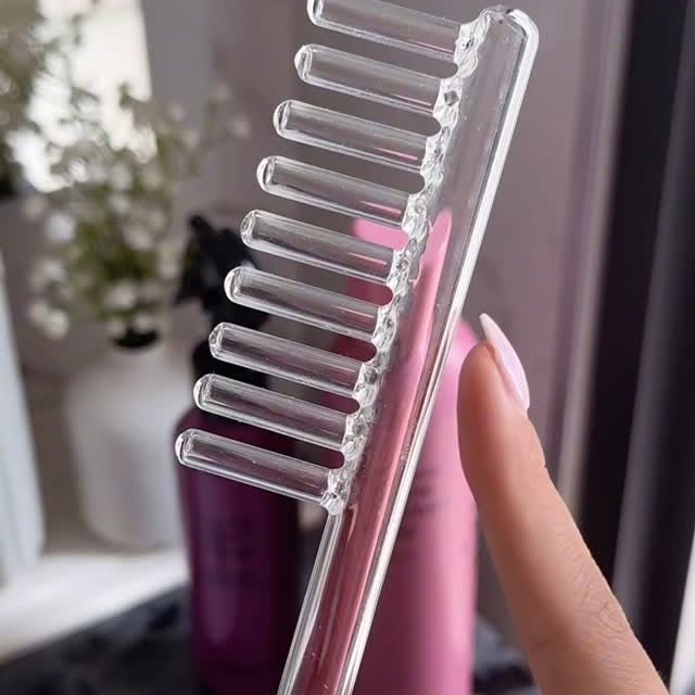 Instagram post by @elysian__living for Eva NYC. Caption reads: Resetting my hair without stripping it 💚 I’ve....