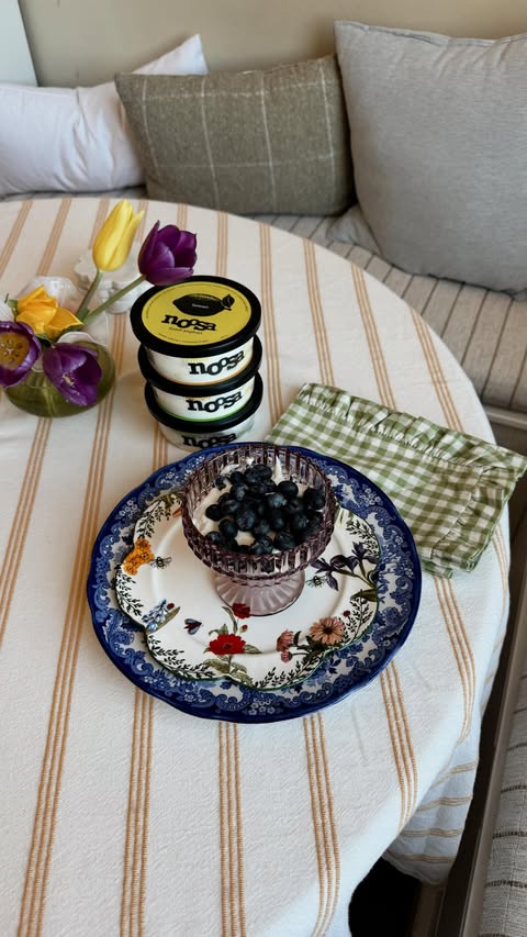 Instagram post by @itsmelmiller for noosa yoghurt. Caption reads: [...] brunch for 3 in my opinion 🫐🥓 find....