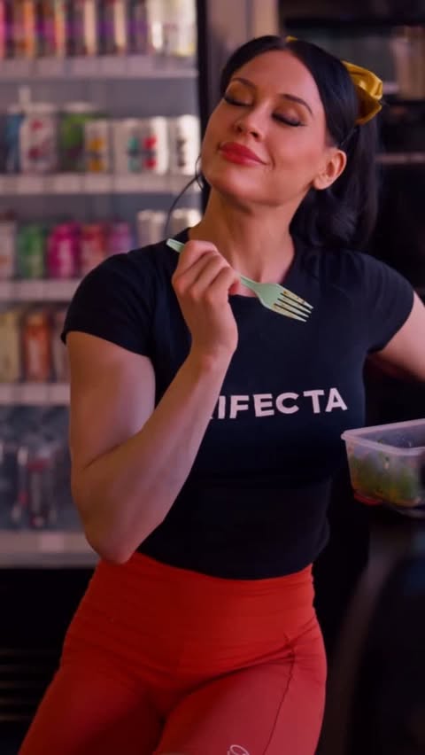 Instagram post by @ashleykfit for TRIFECTA. Caption reads: Giving @trifecta a 👍🏼 for running 50% off plus....