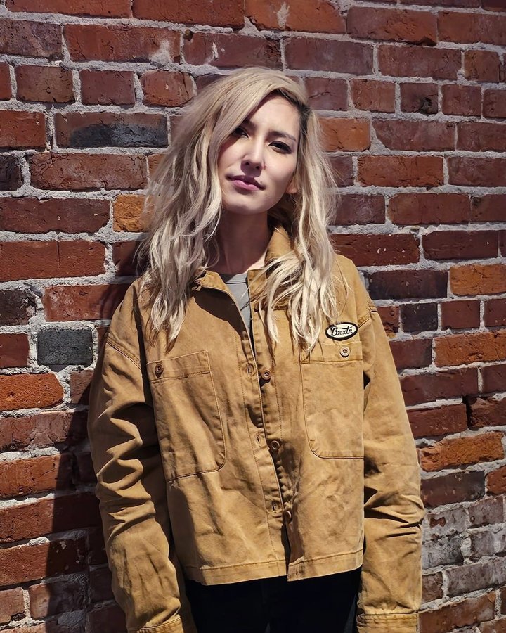 Instagram post by @claireouchi for Brixton. Caption reads: @brixtonwomens x @wkndrsforlife 

Stepping into....