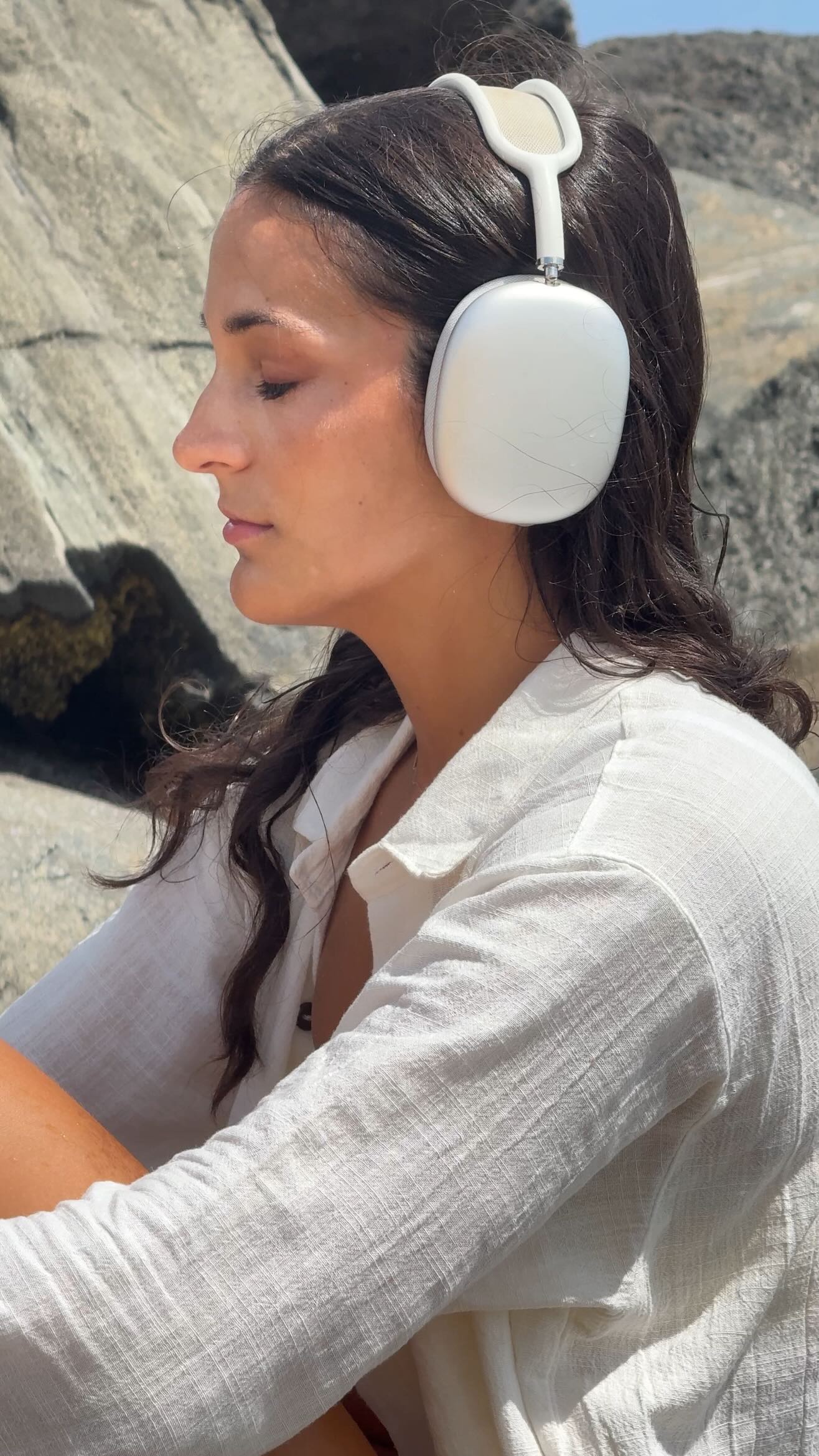 Instagram post by @thedailyvictorian for Discover Puerto Rico. Caption reads: Direct to San Juan. No flight needed.
 
@calm and....