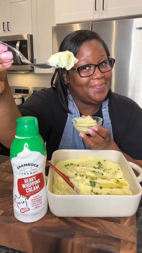 Instagram post by @itssogood81 for Shamrock Farms. Caption reads: This Thanksgiving, share with your family the....