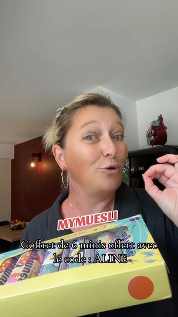 Instagram post by @la_cuisine_d_aline___ for mymuesli. Caption reads: Vraiment  trop bon ! #muesli #mueslibowl #bio....