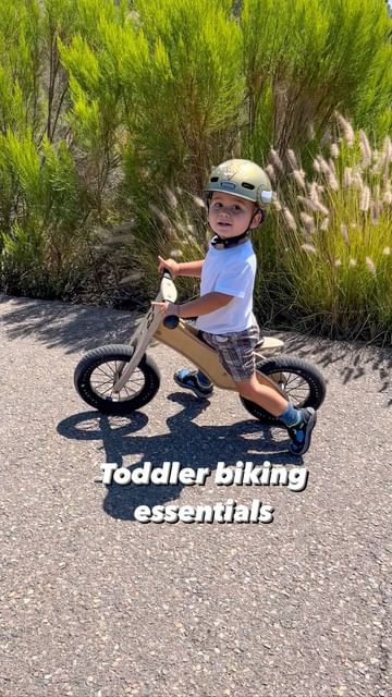 Instagram post by an influencer for KEEN Kids. Caption reads: If we’ve learned one thing over the course of....