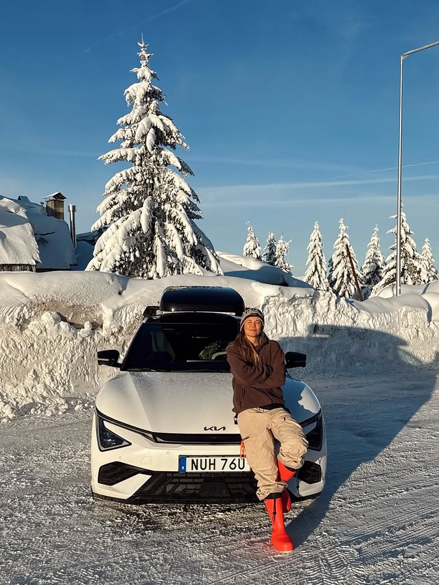 Instagram post by @ebbaforsgren for Kia. Caption reads: ad/@kiasweden 🌨️ I love spontaneous roadtrips....