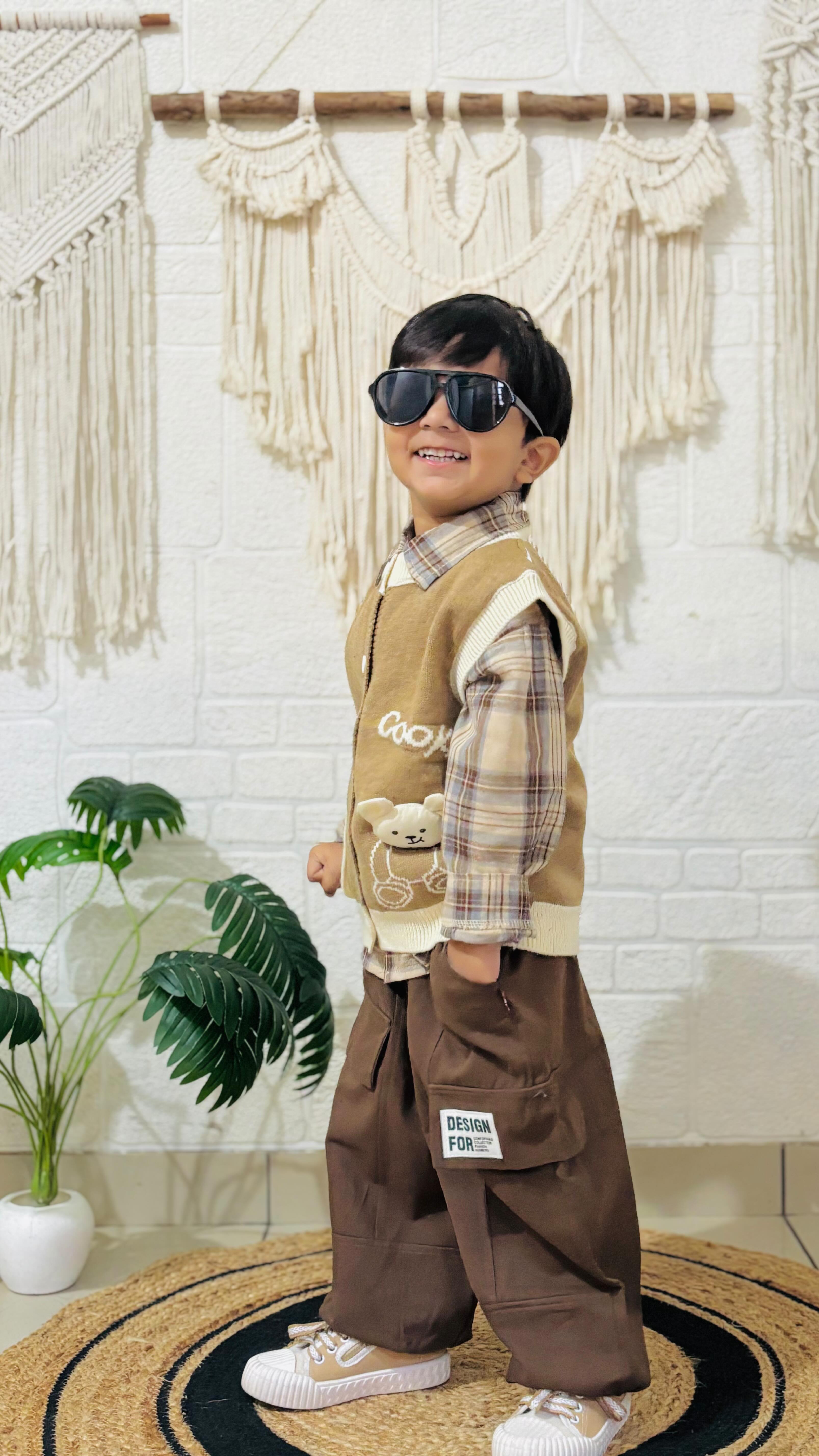 Instagram post by @itskaveer for Hopscotch. Caption reads: My fave winter fits from @hopscotch.in 
Use my....