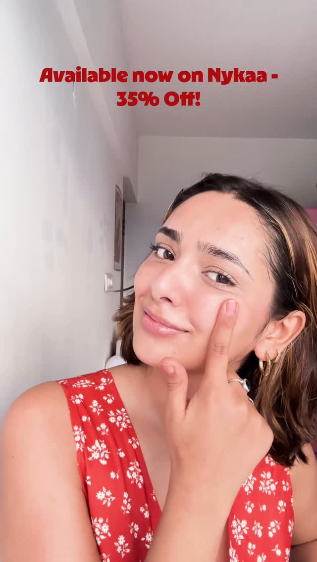Instagram post by @avantikaitis for OLAY. Caption reads: Lifted skin? Yes pls ✨
Obsessed with the....