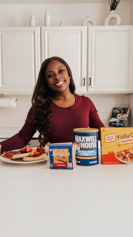 Instagram post by @perfectly_redefined for Oscar Mayer. Caption reads: We had the best family brunch using our favs from....