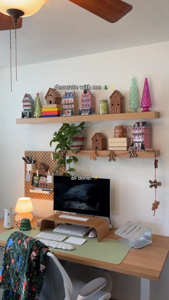 Instagram post by @peruseproject for Glade. Caption reads: #SamsPartner POV it’s finally November!!! ✨🎄🎁
....