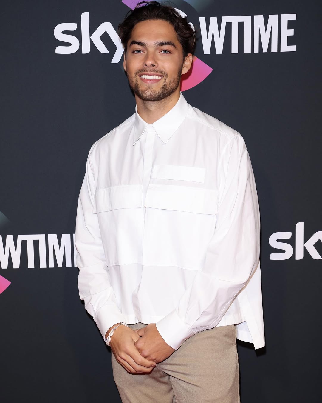 Instagram post by @thijsboermans for SkyShowtime. Caption reads: @skyshowtimenl lanceert hun nieuwe streaming....