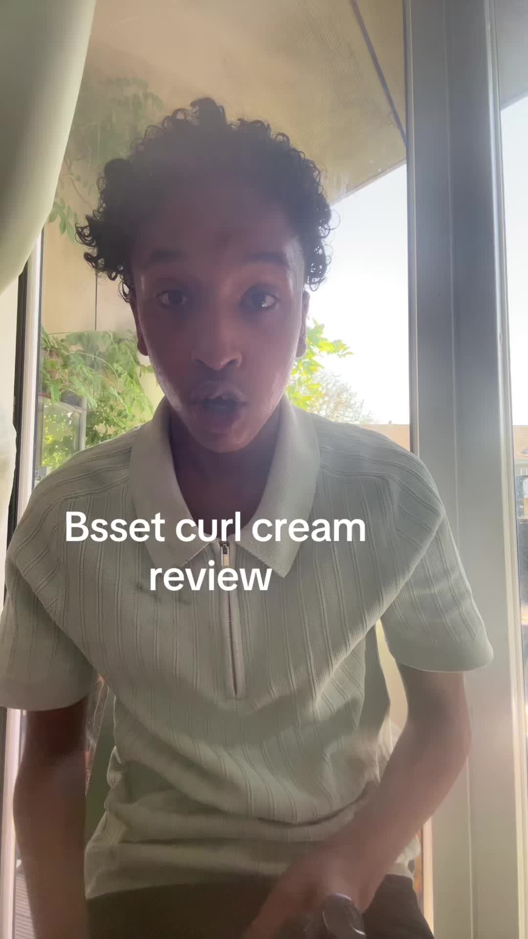 TikTok post by @yaqzmali for BSSET. Caption reads: [...] quickly they doing a 40% off #curlyhair....