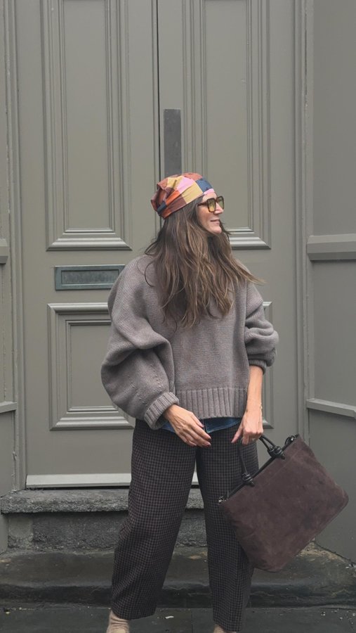 Instagram post by an influencer for Beyond Nine. Caption reads: [...] and a size 1 in the knits. Beyond Nine Remi....