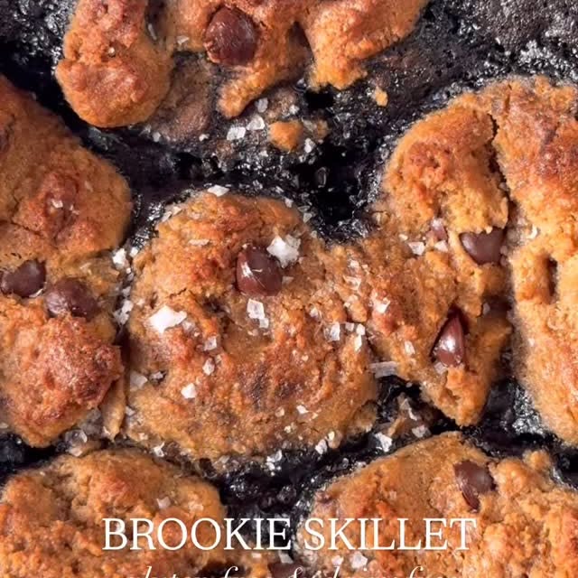 Instagram post by @organicallyaddison for thefeedfeed. Caption reads: Comment RECIPE for the full recipe! This gooey and....