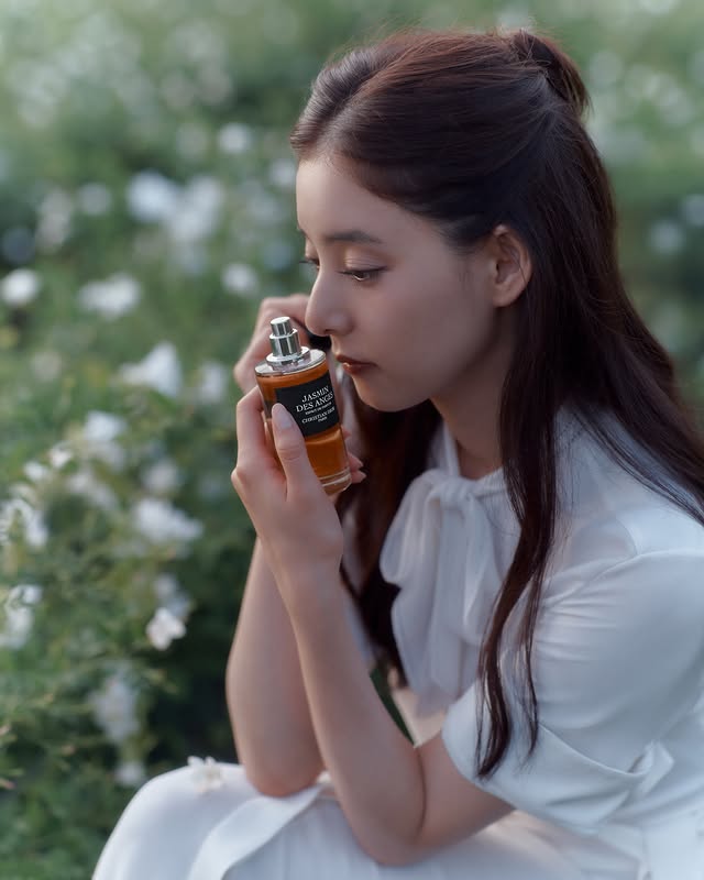 Instagram post by @ellejapan for Dior Beauty. Caption reads: [...] 詳細はプロフィールリンクより🔗 @diorbeauty @dior....