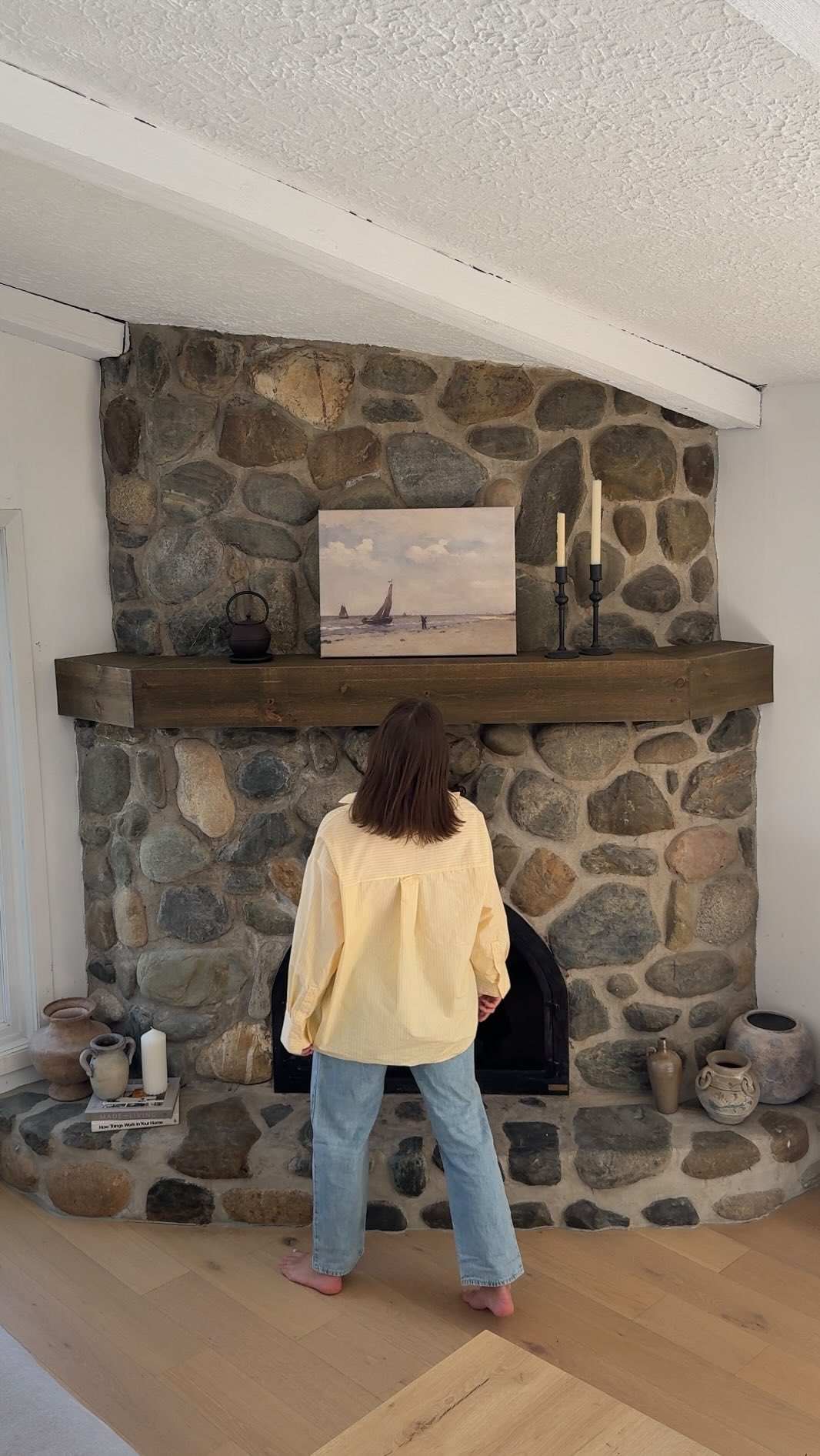 Instagram post by @alexiabeausoleil for Opposite Wall. Caption reads: le avant / après de mon foyer avec @oppositewall....