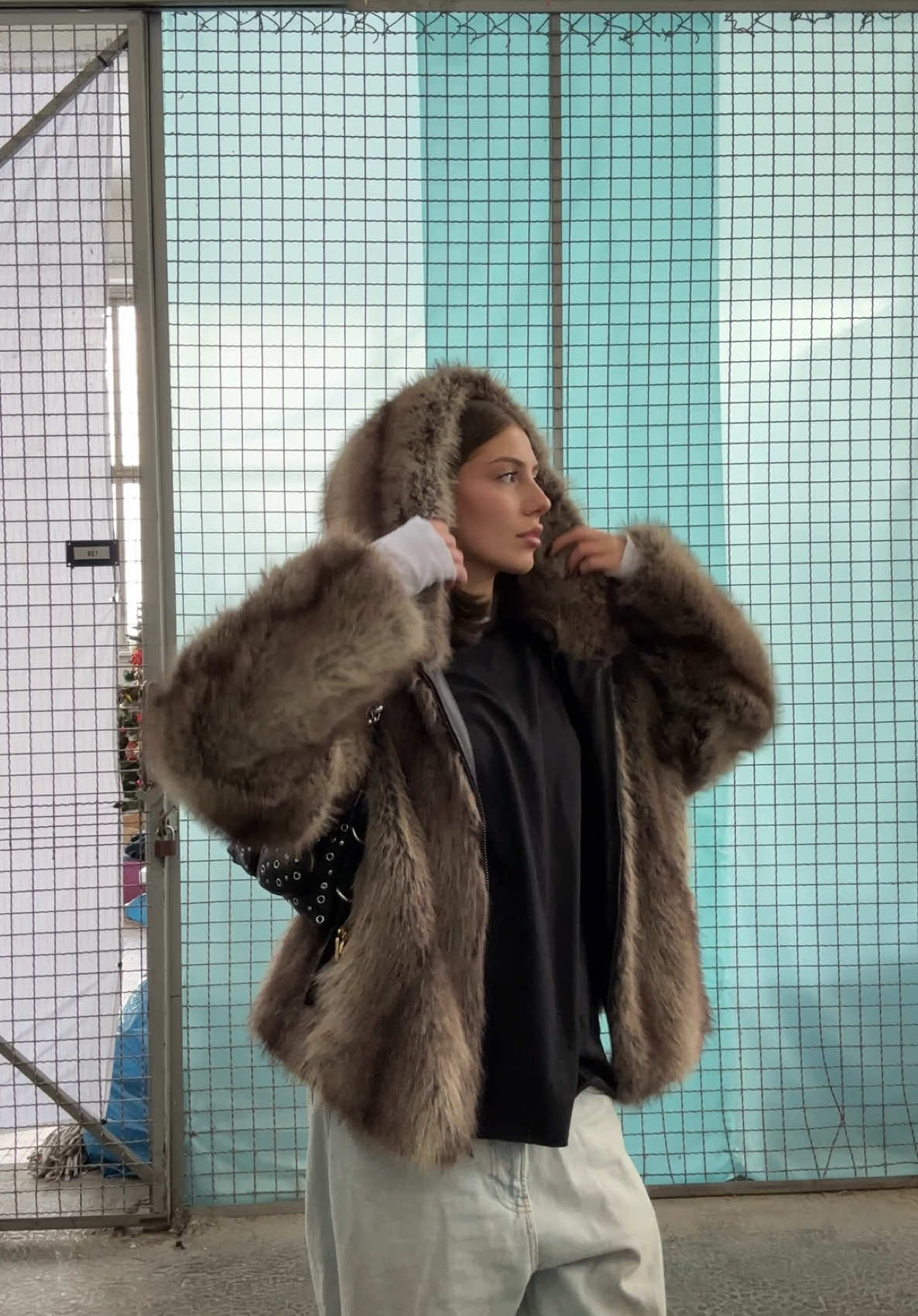 TikTok post by @ostrowskav for BIMBA Y LOLA. Caption reads: nowa torebusia  reklama @BIMBA Y LOLA .