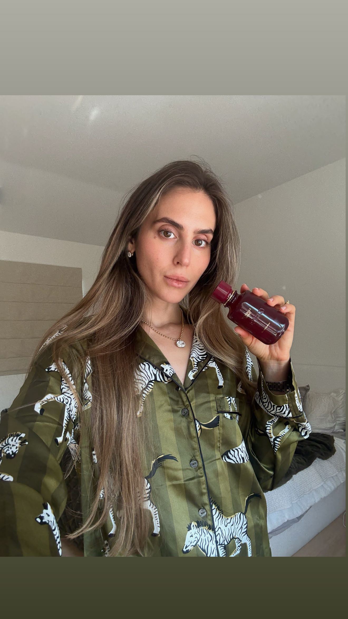 Instagram post by @itsjennarennert for Victoria's Secret. Caption reads: You have to smell it for yourself, it’s Very Sexy....