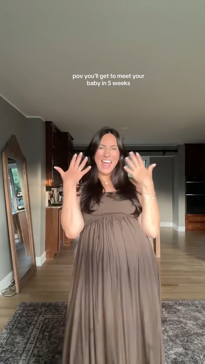 Instagram post by @itsliz__n for PinkBlush Maternity. Caption reads: Drop your September due dates below... ✨️👶🏼⁠🍂🍁....