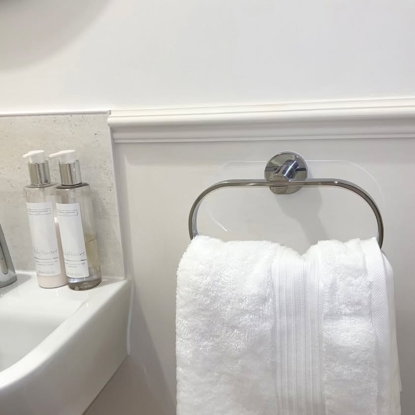 Instagram post by @wadleyhome for Soak & Sleep. Caption reads: The softest towels from @soakandsleep 🤍 🔗 Luxury....