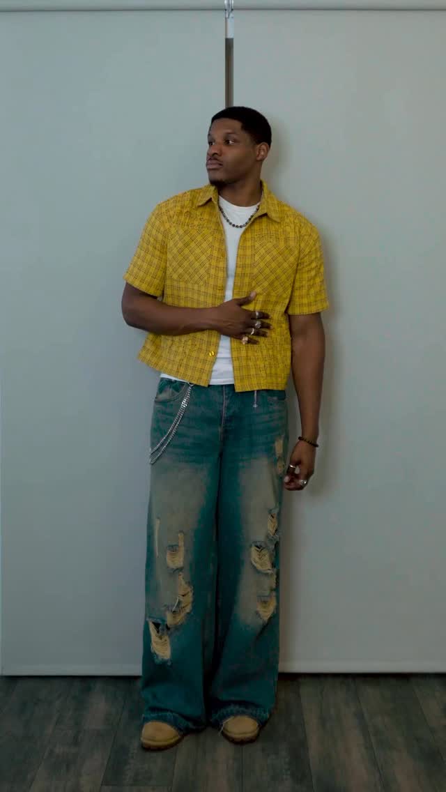 Instagram post by @fok_tv for boohooMAN. Caption reads: Black Friday Has Landed! Up to 90% off 100s of....