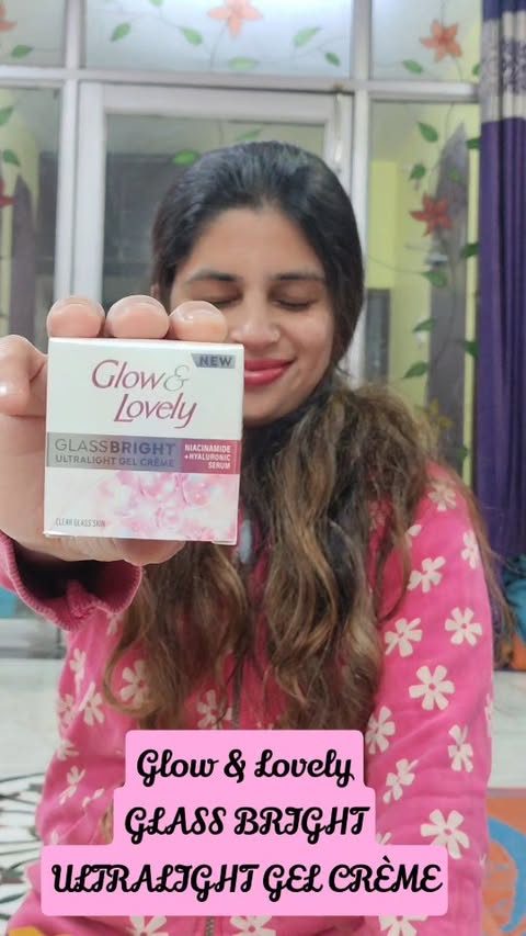 Instagram post by @iam_nabilasaif for Smytten. Caption reads: [...] in the #GlowUpChallenge @getsmytten 💗 #Ad....