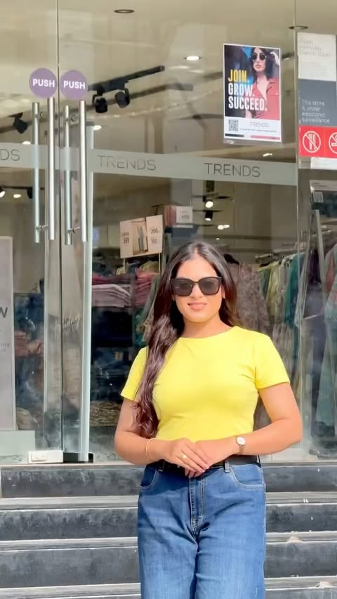 Instagram post by @rajeshwarisarbhukan for Reliance Trends. Caption reads: One stop, endless choices! 🛍️✨ From ladies &....