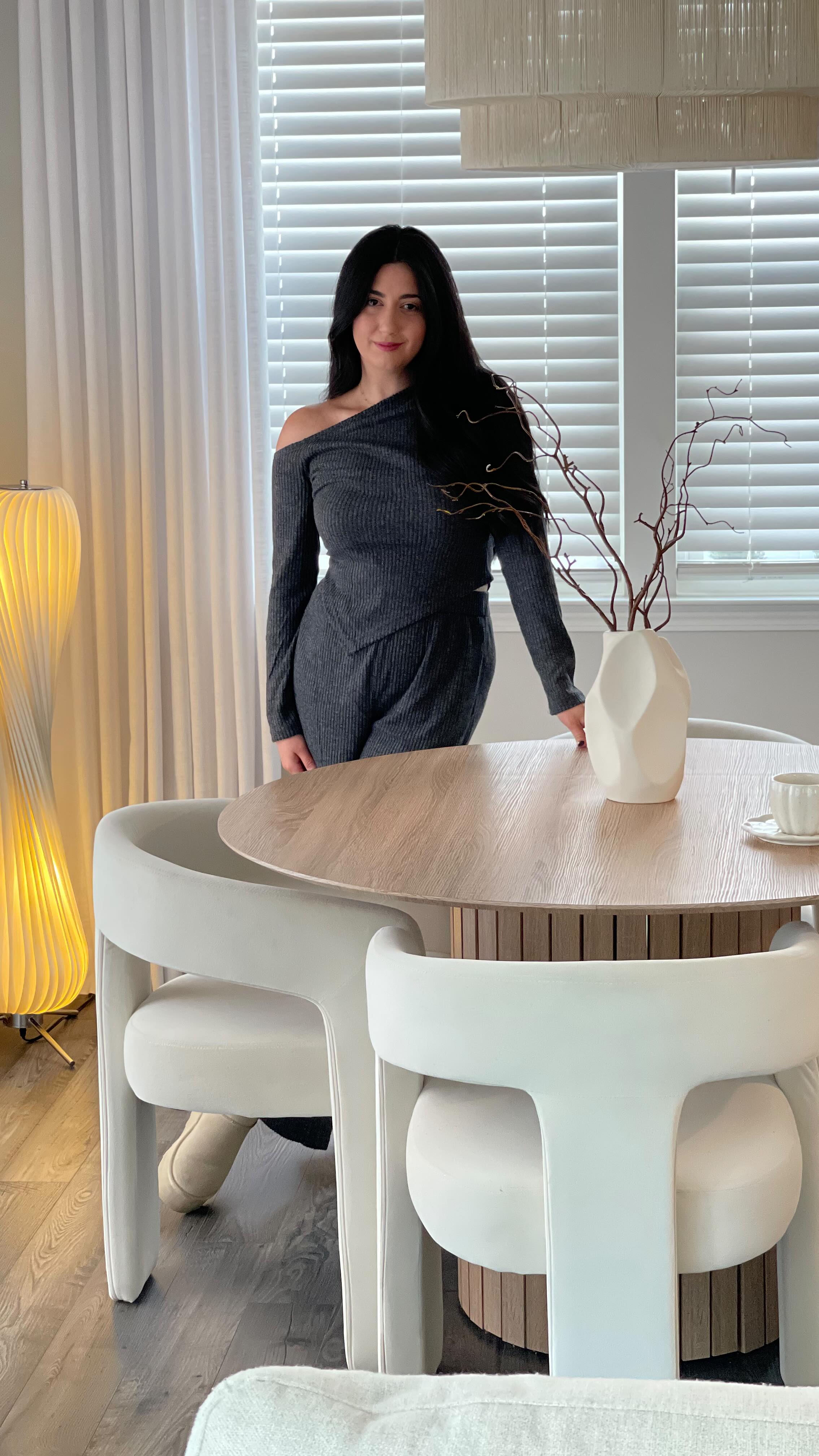 Instagram post by @jeanny.myneutralhome for Residence Supply. Caption reads: [...] with this modern floor lamp from....