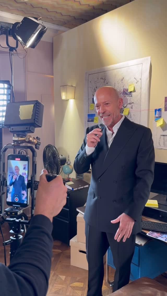 Instagram post by @diegotrujillo for Nestlé Nutren Colombia. Caption reads: Un batido de NESTLÉ NUTREN®️ Senior complementa mi....