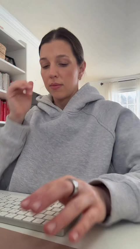 Instagram post by @sheisapaigeturner for Blue Apron. Caption reads: #BlueApronPartner As a working mom of four, time....