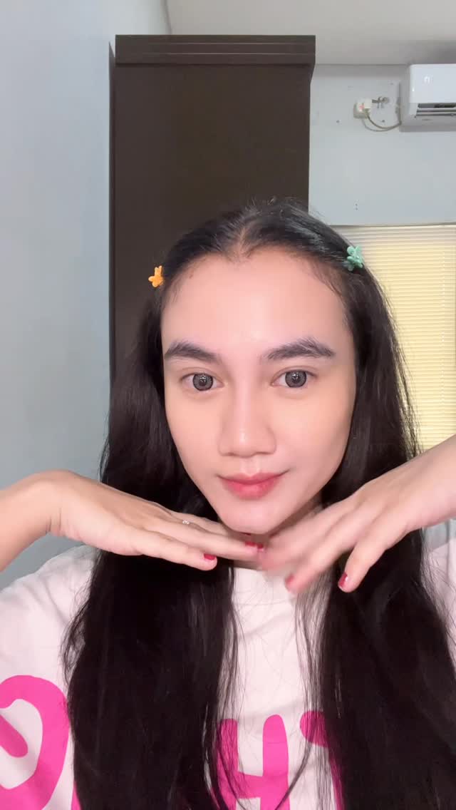 Instagram post by @wldaaw for Mizzu Cosmetics. Caption reads: Sekarang aku udah ga perang lagi sama mata panda🤗....