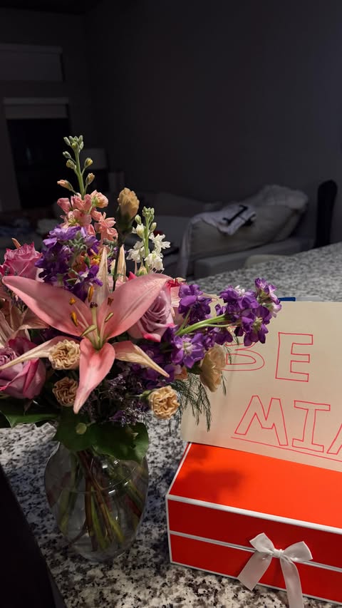 Instagram post by @dominicfusco for 1800Flowers. Caption reads: [...] I ordered an unreal bouquet from....