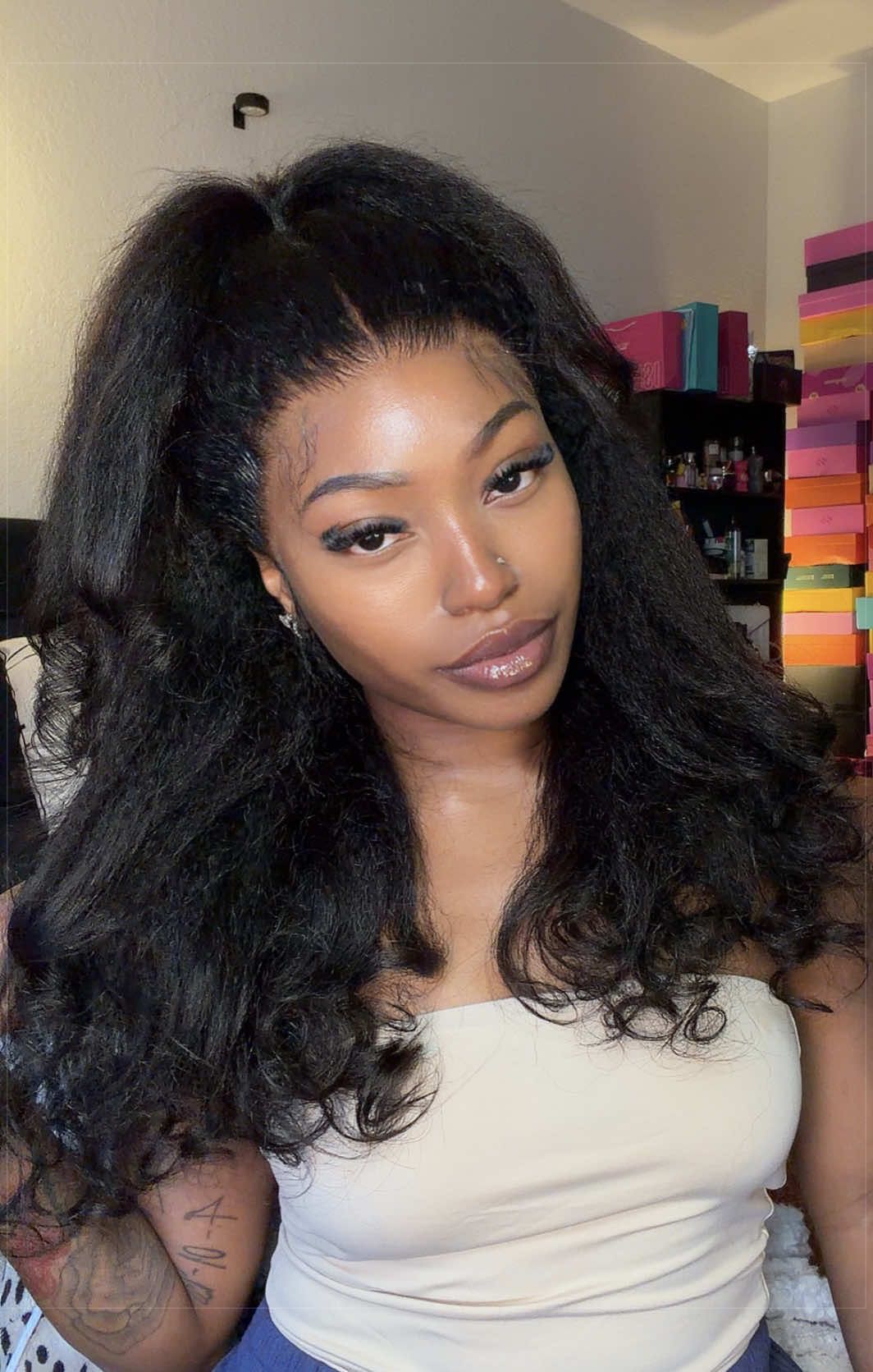 TikTok post by @kallmelanaaa for Alipearl Hair. Caption reads: [...] install, this might be the one!....