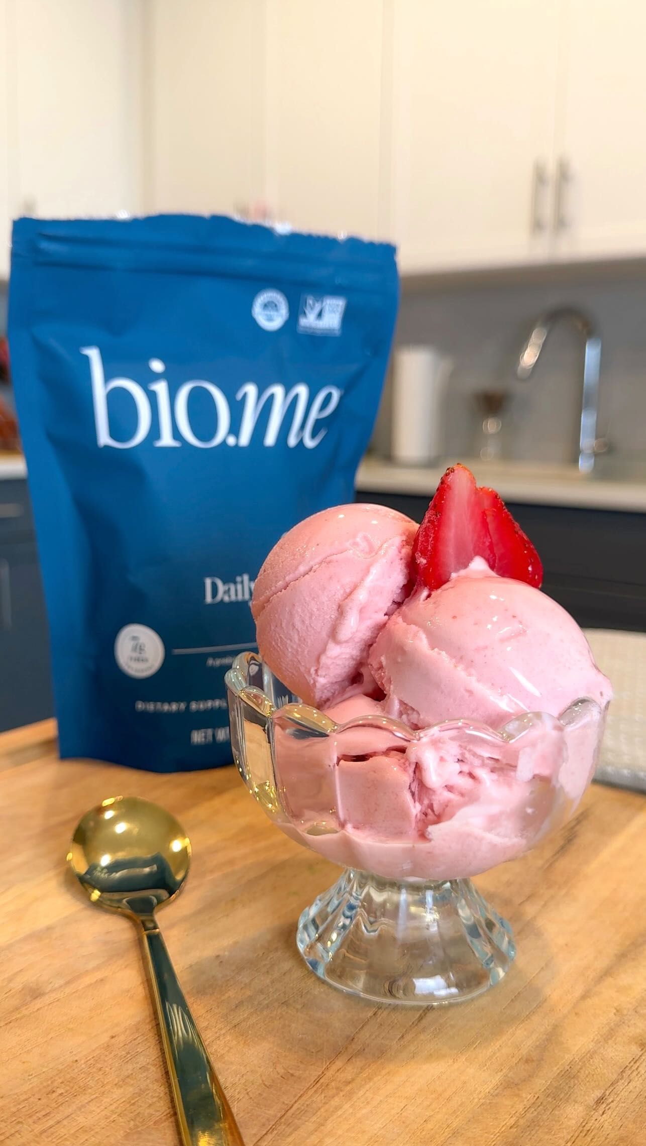 Instagram post by @glowingwithgracee for Bio.me. Caption reads: [...] Sweet Treats🍓🍋🍫

I picked up @bio.me at....