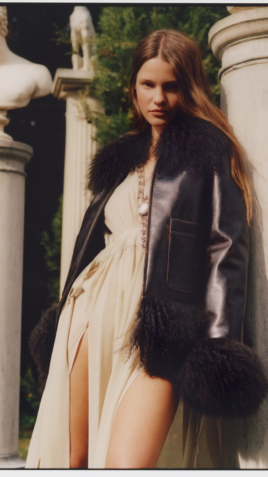 Instagram post by @annacascarina for CHARLOTTE SIMONE. Caption reads: [...] you how happy I was to snag this....