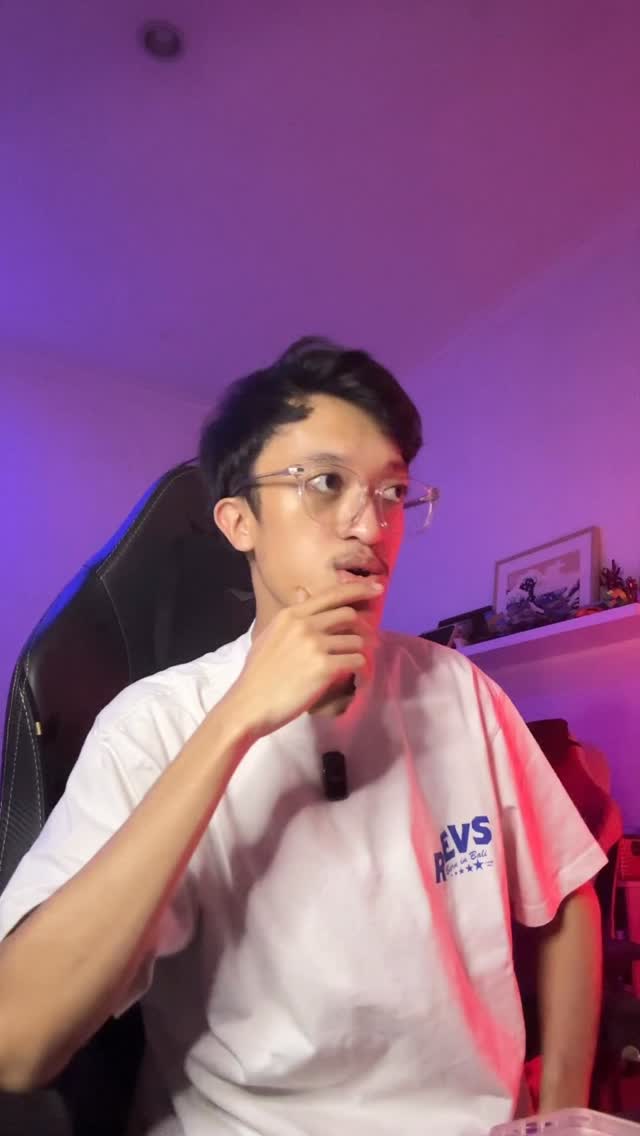 Instagram post by @vincentsiusss for SEGA. Caption reads: [...] NI GAME MUNCUL LAGI😭 #SHINOBISEA #SEGASEA....