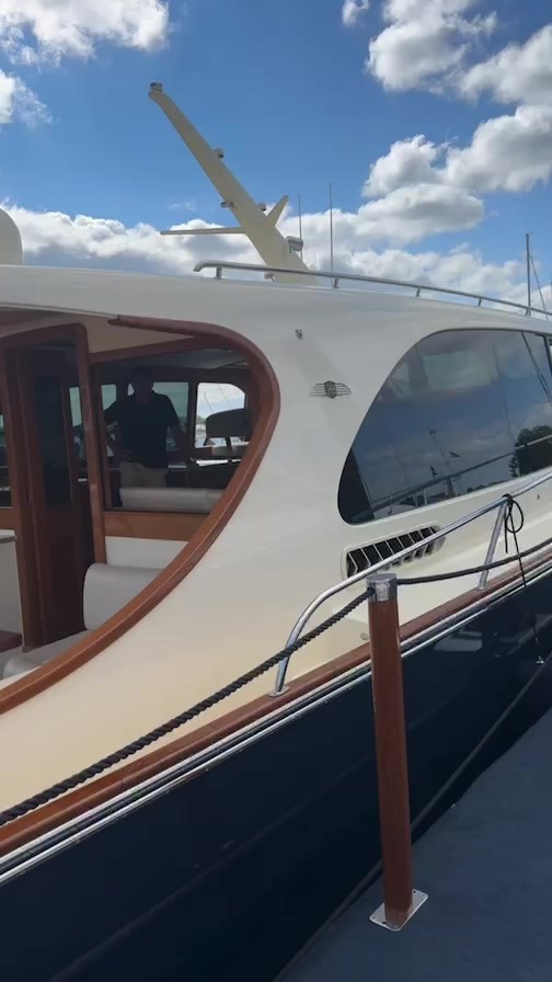 Instagram post by @palmbeachmotoryachts for Discover Boating. Caption reads: [...] of boats you can see & shop at the Discover....