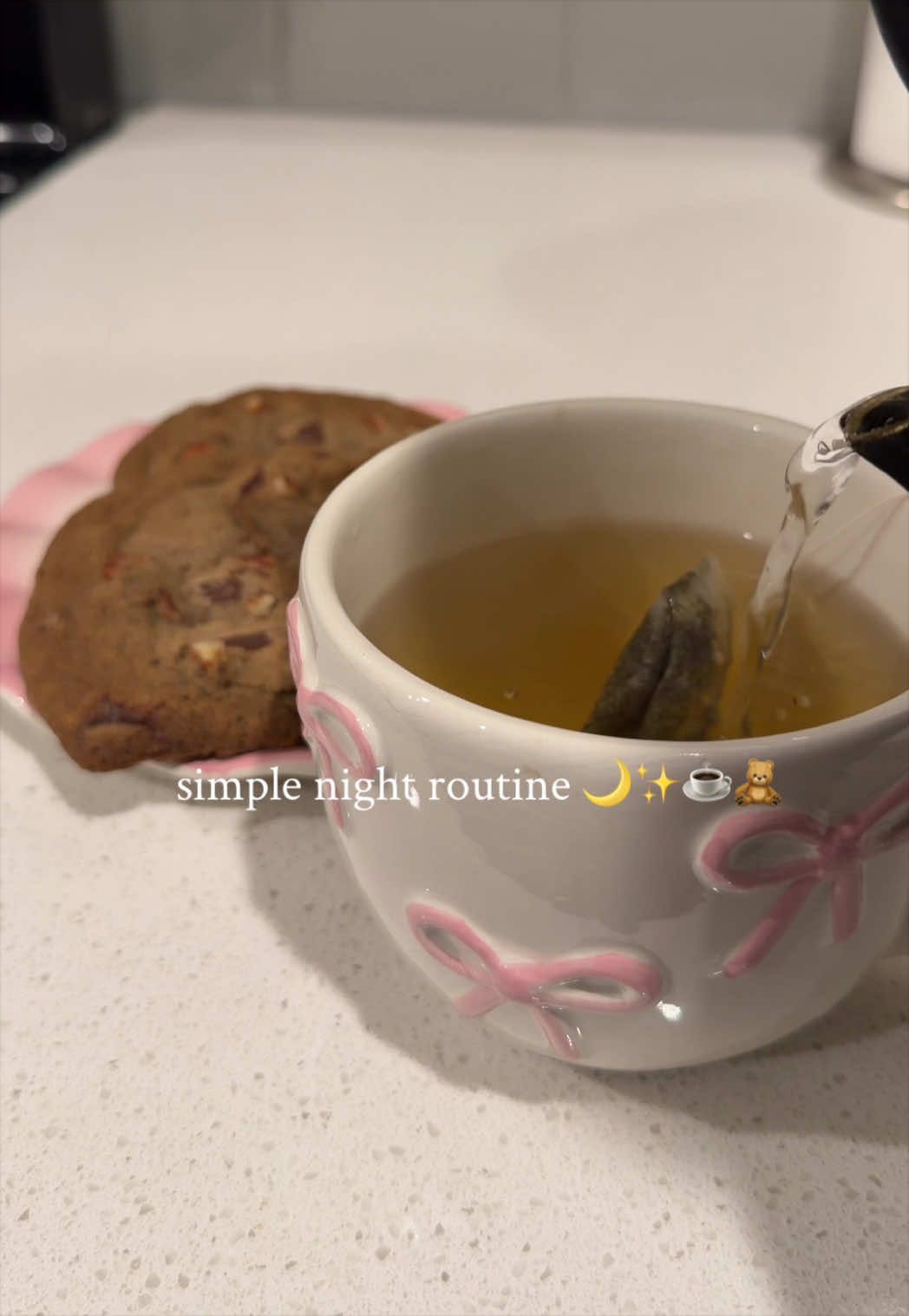 TikTok post by @lleaahg_ for artnaturals. Caption reads: [...] Insider @Dove Beauty & Personal Care....