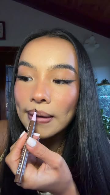 Instagram post by @elishaxchung for HALF MAGIC. Caption reads: [...] stays on well 💋🫦 @nyxcosmetics_aunz....